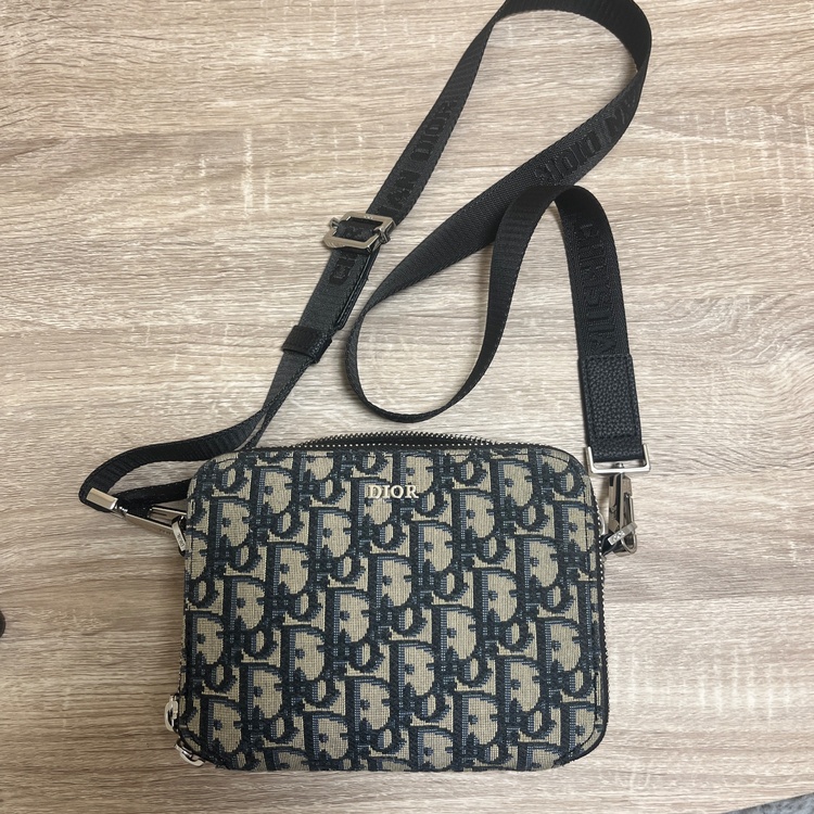 ディオール  （ブランドバッグ）の商品画像 - 査定依頼日：2026年1月31日 - 最高査定価格：100,000円