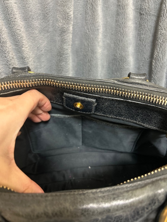 ショルダーバッグ（ブランドバッグ）の商品画像 - 査定依頼日：2025年11月14日 - 最高査定価格：10,000円