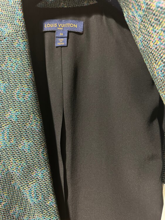 ルイヴィトン 19年 ウール テーラードジャケット 36 レディース グリーン （古着・ファッション）の商品画像 - 査定依頼日：2024年12月6日 - 最高査定価格：30,000円