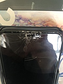 iPhoneXR64GBブラック（スマホ）の商品画像 - 査定依頼日：2020年4月12日 - 最高査定価格：30,000円