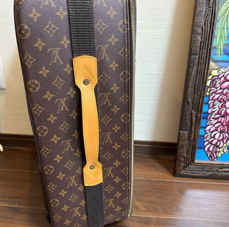 ルイヴィトン　モノグラム　ペガス70 キャリーバッグ スーツケース（ブランドバッグ）の商品画像 - 査定依頼日：2025年7月18日 - 最高査定価格：40,000円