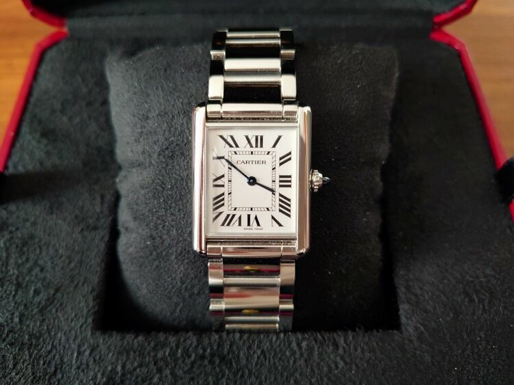 カルティエ タンク （高級時計）の商品画像 - 査定依頼日：2026年2月1日 - 最高査定価格：450,000円