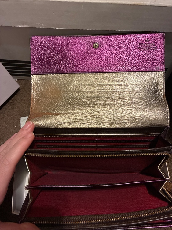 3118S902 PK （ブランド財布・小物）の商品画像 - 査定依頼日：2025年12月7日 - 最高査定価格：100,000円