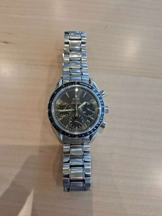 オメガ スピードマスター 323.30.40.40.06.001（高級時計）の商品画像 - 査定依頼日：2025年1月5日 - 最高査定価格：400,000円