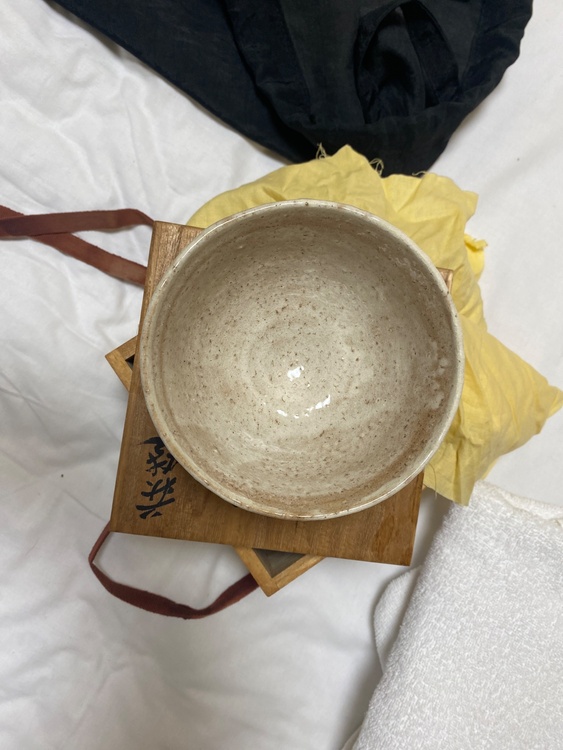 萩焼　抹茶茶碗　旭泉山　今村萩玉（美術品・骨董品）の商品画像 - 査定依頼日：2026年4月1日 - 最高査定価格：2,000円