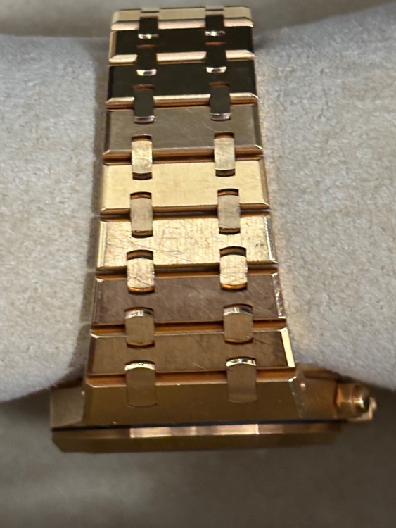 26320BA.OO.1220BA.02 （高級時計）の商品画像 - 査定依頼日：2025年8月10日 - 最高査定価格：10,000,000円