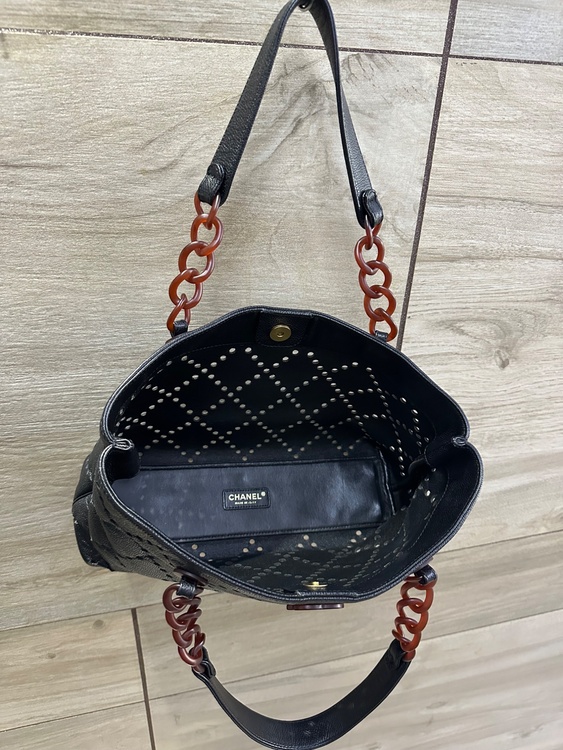 CHANELトートバッグ（ブランドバッグ）の商品画像 - 査定依頼日：2026年3月30日 - 最高査定価格：150,000円