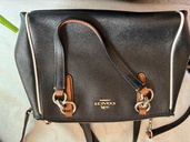 カバン（ブランドバッグ）の商品画像 - 査定依頼日：2026年3月23日 - 最高査定価格：2,000円