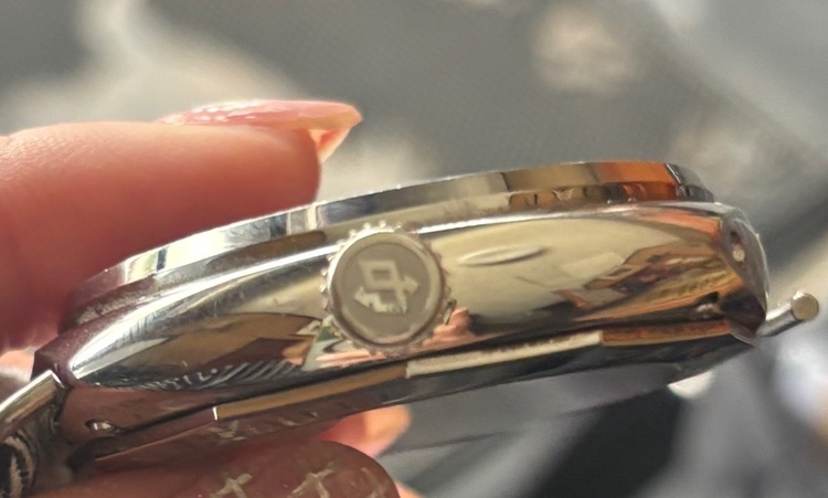 パネライ ラジオミール ブ（高級時計）の商品画像 - 査定依頼日：2025年6月13日 - 最高査定価格：360,000円