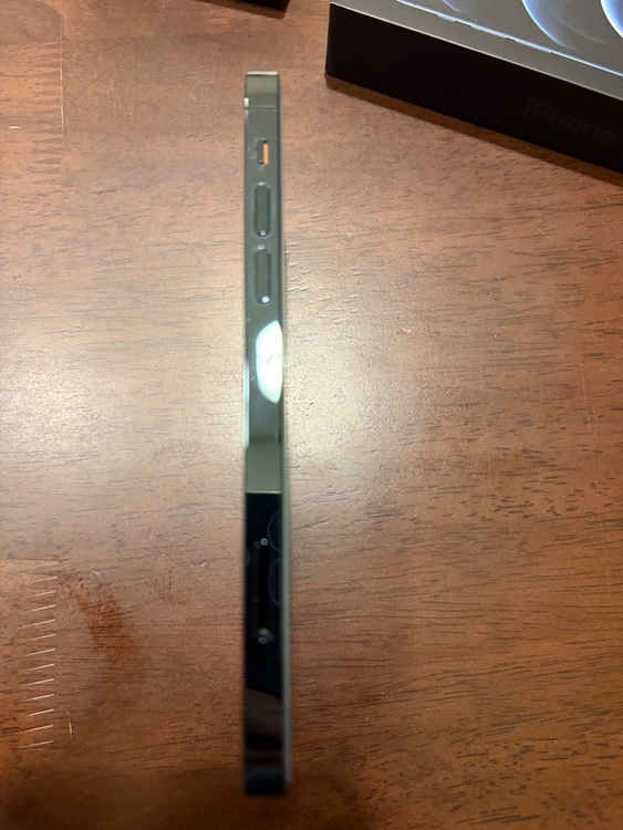 iPhone 12 Pro 128GB SIMフリー（スマホ）の商品画像 - 査定依頼日：2026年3月2日 - 最高査定価格：28,000円