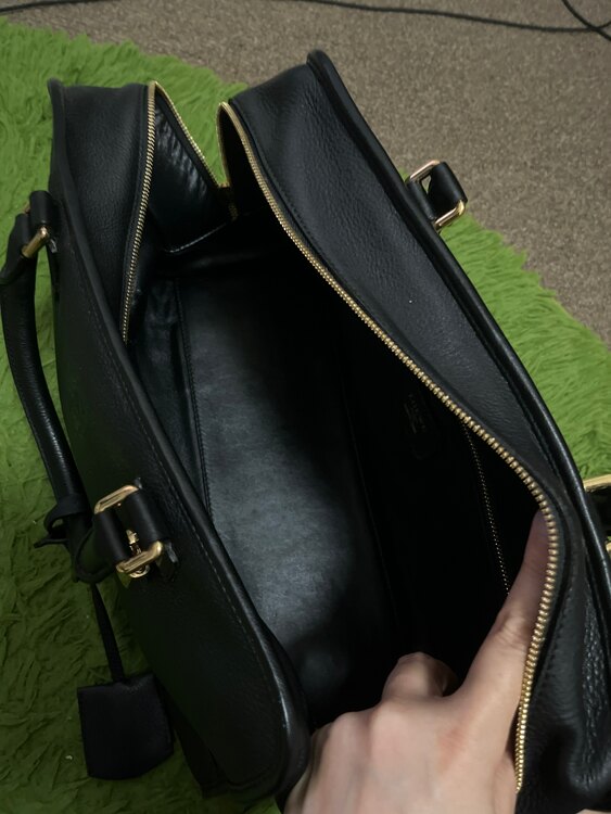 ロエベ　アマソナ（ブランドバッグ）の商品画像 - 査定依頼日：2024年12月22日 - 最高査定価格：80,000円