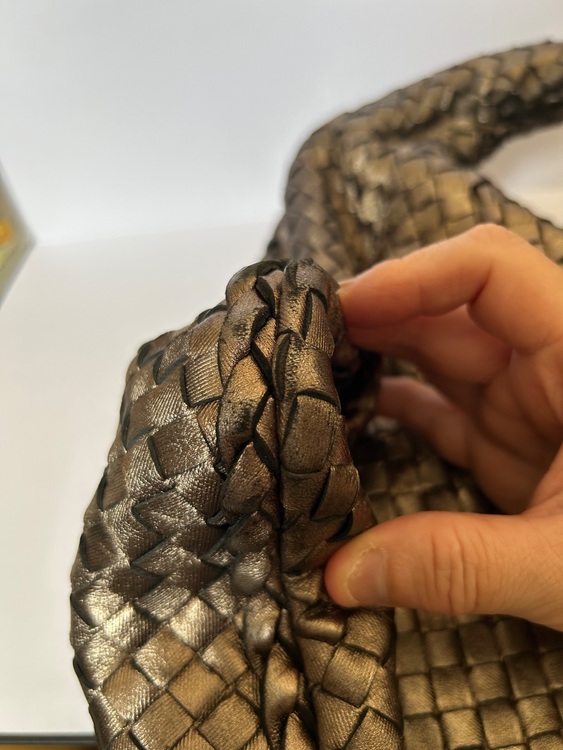 イントレチャート（ブランドバッグ）の商品画像 - 査定依頼日：2025年10月2日 - 最高査定価格：90,000円