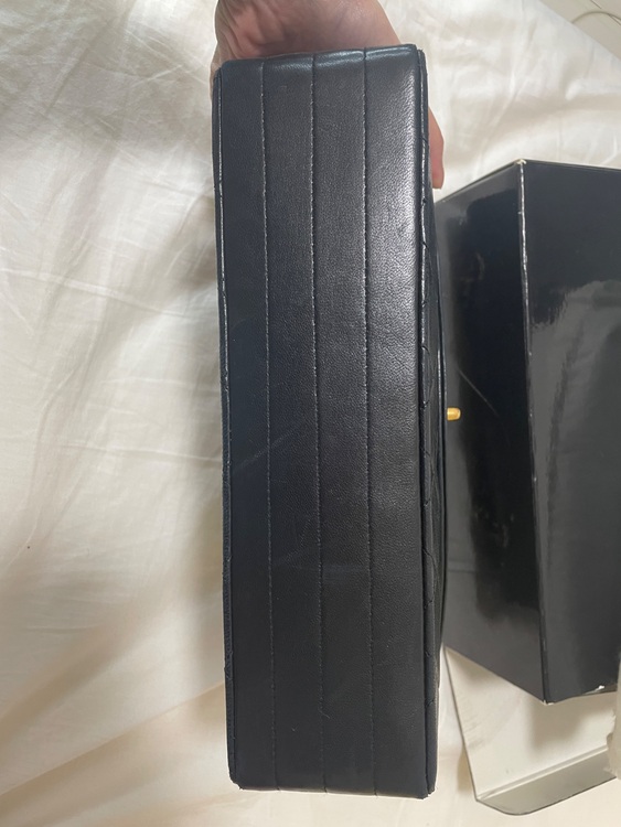 ヴィンテージダイアナフラップバッグ？（ブランドバッグ）の商品画像 - 査定依頼日：2025年12月1日 - 最高査定価格：450,000円