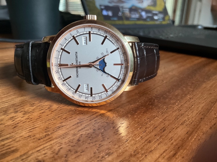 ヴァシュロン コンスタンタン その他 トラディショナルコンプリートかr（高級時計）の商品画像 - 査定依頼日：2026年3月18日 - 最高査定価格：5,200,000円