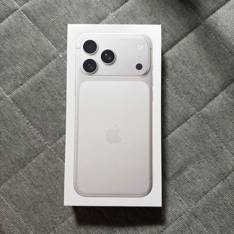 iPhone 17 pro max 256GB（スマホ）の商品画像 - 査定依頼日：2026年8月21日 - 最高査定価格：195,000円