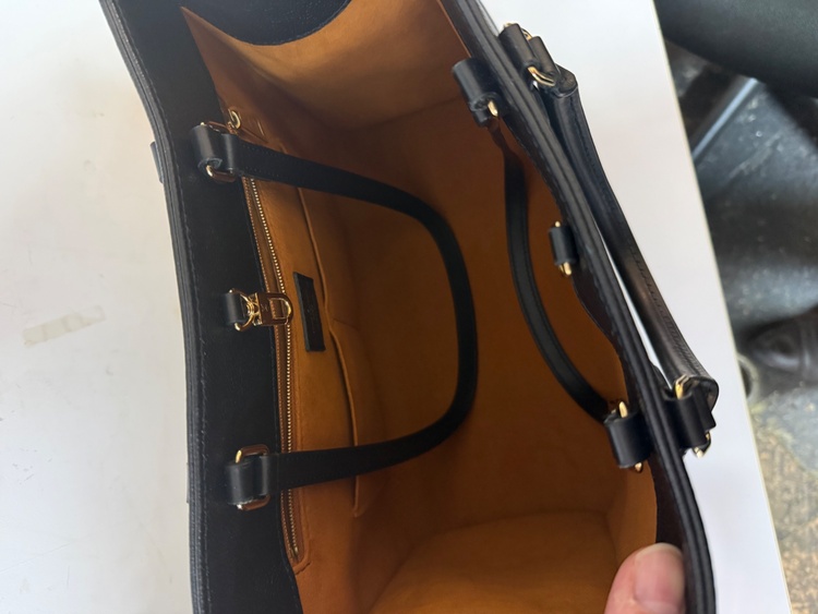 オンザゴーMM モノグラムアンプラント M45595（ブランドバッグ）の商品画像 - 査定依頼日：2026年2月9日 - 最高査定価格：280,000円