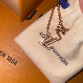 ルイヴィトン　コリエ　LVアイコニックネックレス