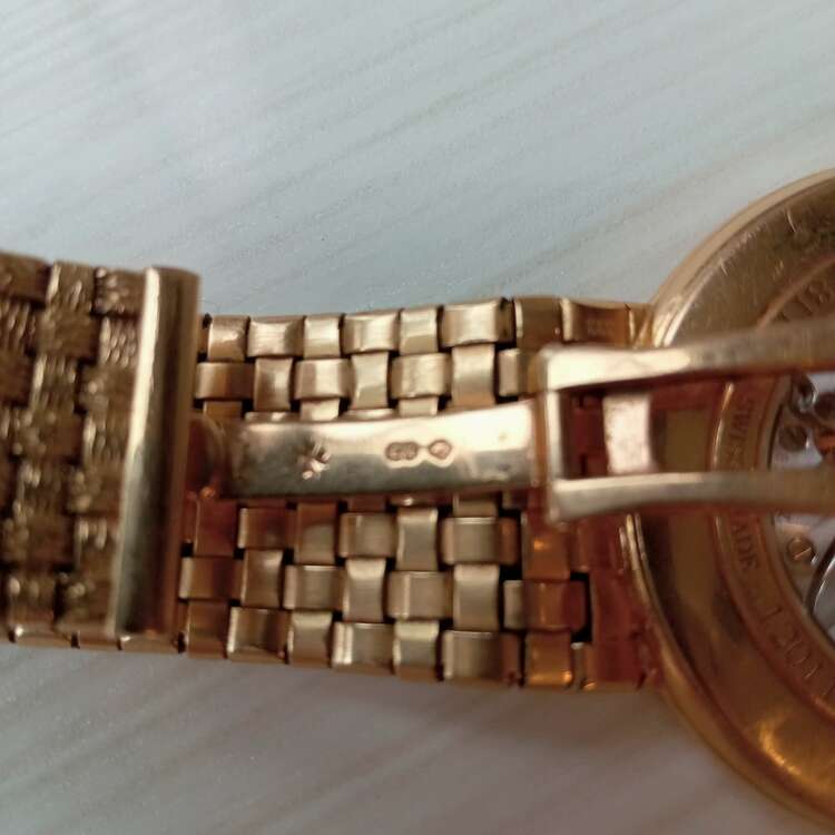 ヴァシュロン コンスタンタン その他 【VACHERON CONSTANTIN】ヴァシュロンコンスタンタン『パトリモニー クラシック』81162/206J メンズ 手巻き （高級時計）の商品画像 - 査定依頼日：2025年4月20日 - 最高査定価格：1,750,000円