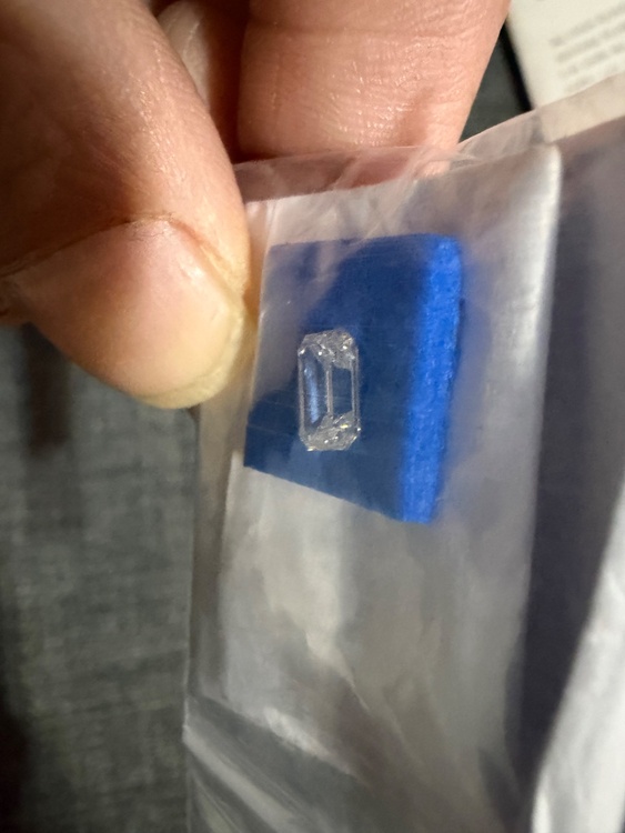 ダイヤモンド（金・貴金属）の商品画像 - 査定依頼日：2026年1月4日 - 最高査定価格：100,000円