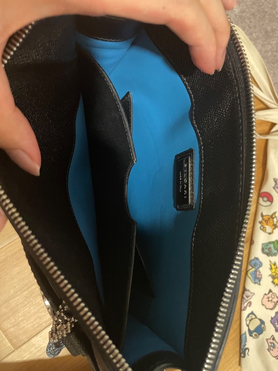 Bvlgari 37628 メッセンジャーバッグ ブラック（ブランドバッグ）の商品画像 - 査定依頼日：2025年9月24日 - 最高査定価格：35,000円