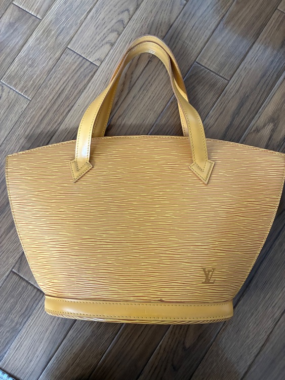 ルイヴィトン エピ （ブランドバッグ）の商品画像 - 査定依頼日：2025年11月16日 - 最高査定価格：55,000円