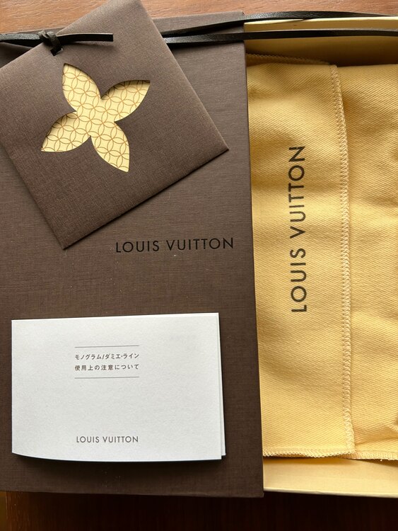 ルイヴィトン ダミエ （ブランドバッグ）の商品画像 - 査定依頼日：2024年4月29日 - 最高査定価格：30,000円