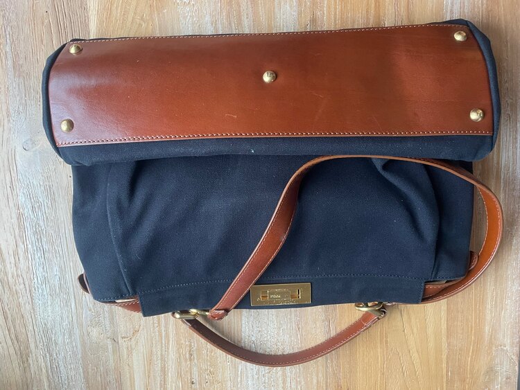 フェンディ  （ブランドバッグ）の商品画像 - 査定依頼日：2025年3月17日 - 最高査定価格：55,000円