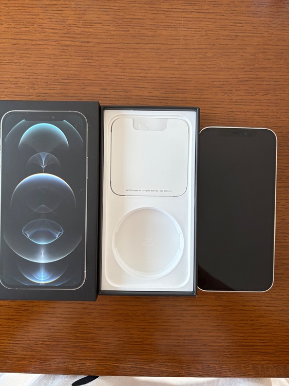 iPhone12Pro（スマホ）の商品画像 - 査定依頼日：2025年9月15日 - 最高査定価格：46,000円