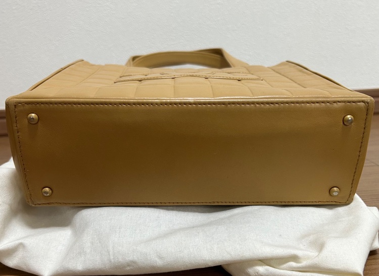 チョコバー ココマーク ショルダーバッグ（ブランドバッグ）の商品画像 - 査定依頼日：2025年9月21日 - 最高査定価格：150,000円