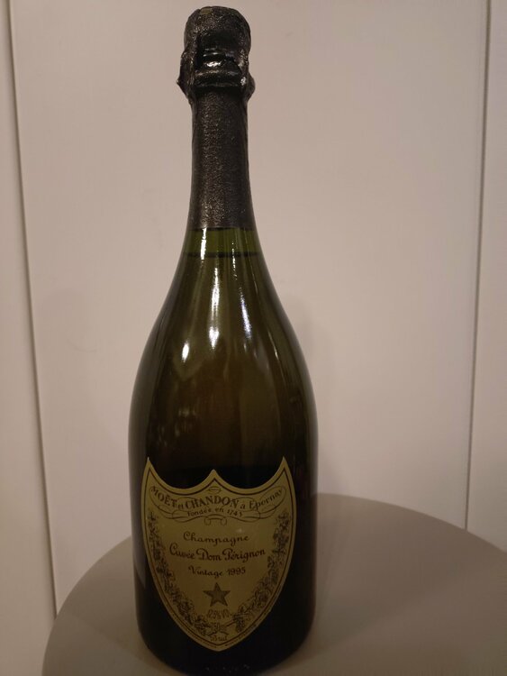 シャンパン ドン・ペリニヨン （お酒）の商品画像 - 査定依頼日：2025年12月24日 - 最高査定価格：37,500円