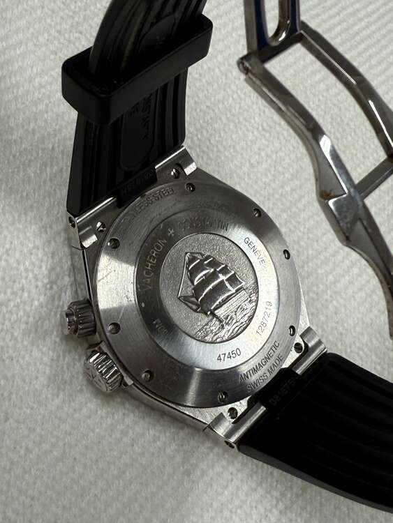 ヴァシュロン コンスタンタン オーヴァーシーズ 47450（高級時計）の商品画像 - 査定依頼日：2025年4月13日 - 最高査定価格：2,295,000円