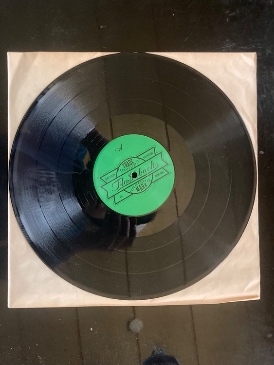 FL$8KS　Fla$hBackS　FCLP-1001（レコード）の商品画像 - 査定依頼日：2026年3月19日 - 最高査定価格：25,000円