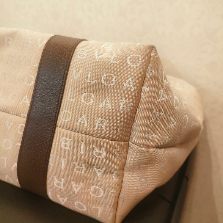 ブルガリトートバッグ（ブランドバッグ）の商品画像 - 査定依頼日：2025年6月13日 - 最高査定価格：100,000円