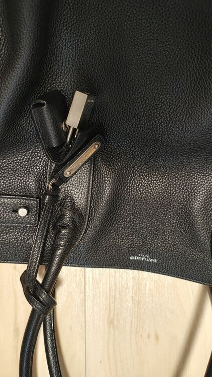 イブサンローラン  （ブランドバッグ）の商品画像 - 査定依頼日：2025年8月28日 - 最高査定価格：90,000円