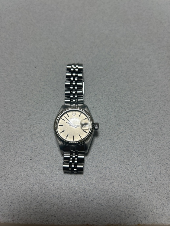 オイスター パーペチュアル デイト （高級時計）の商品画像 - 査定依頼日：2025年12月23日 - 最高査定価格：500,000円