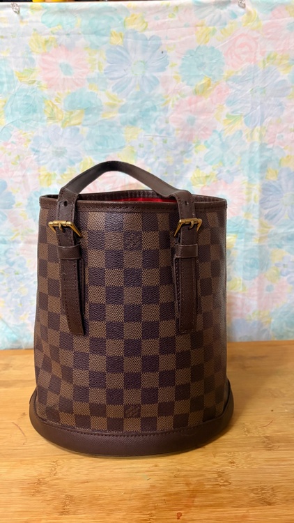 エベヌ（ブランドバッグ）の商品画像 - 査定依頼日：2026年3月4日 - 最高査定価格：100,000円