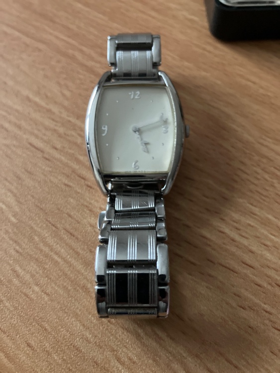 その他 その他 v700-510（高級時計）の商品画像 - 査定依頼日：2026年3月3日 - 最高査定価格：500円