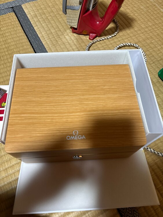 オメガ シーマスター ダイバー300m（高級時計）の商品画像 - 査定依頼日：2025年5月7日 - 最高査定価格：1,000,000円