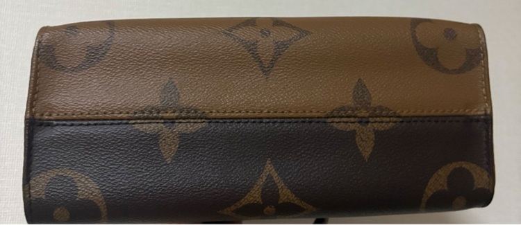 オンザゴーpm（ブランドバッグ）の商品画像 - 査定依頼日：2025年10月9日 - 最高査定価格：250,000円