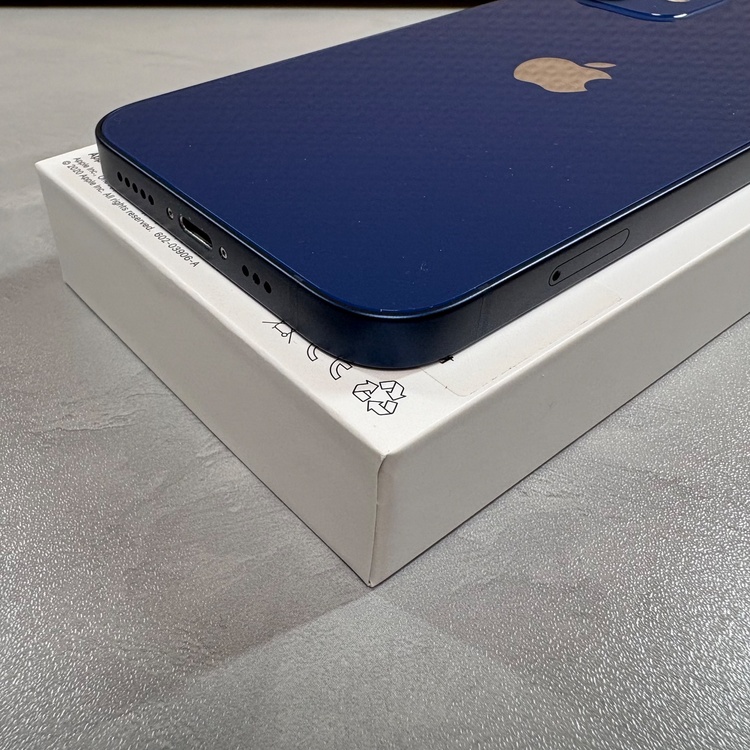 iPhone iPhone 12 64GB SIMフリー（スマホ）の商品画像 - 査定依頼日：2026年8月9日 - 最高査定価格：25,000円