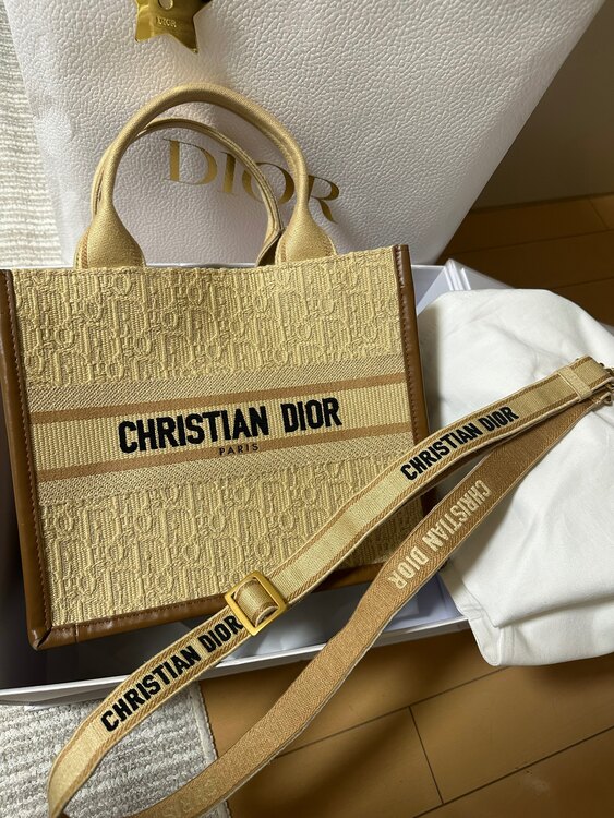 トートバッグ（ブランドバッグ）の商品画像 - 査定依頼日：2025年5月1日 - 最高査定価格：2,500,000円