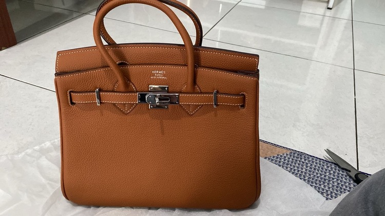 バキーン　30（ブランドバッグ）の商品画像 - 査定依頼日：2026年4月5日 - 最高査定価格：2,650,000円