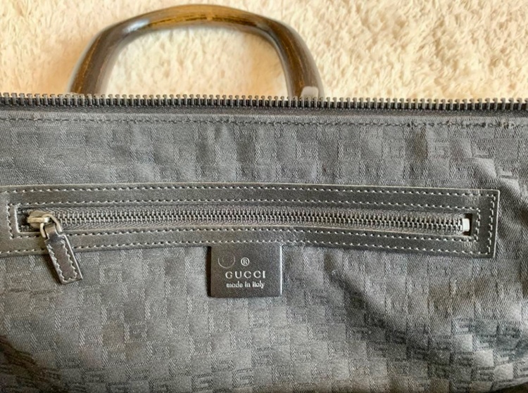 GUCCI トートバッグ（ブランドバッグ）の商品画像 - 査定依頼日：2026年2月8日 - 最高査定価格：20,000円