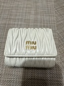 ミュウミュウ  （ブランドバッグ）の商品画像 - 査定依頼日：2025年10月31日 - 最高査定価格：100,000円