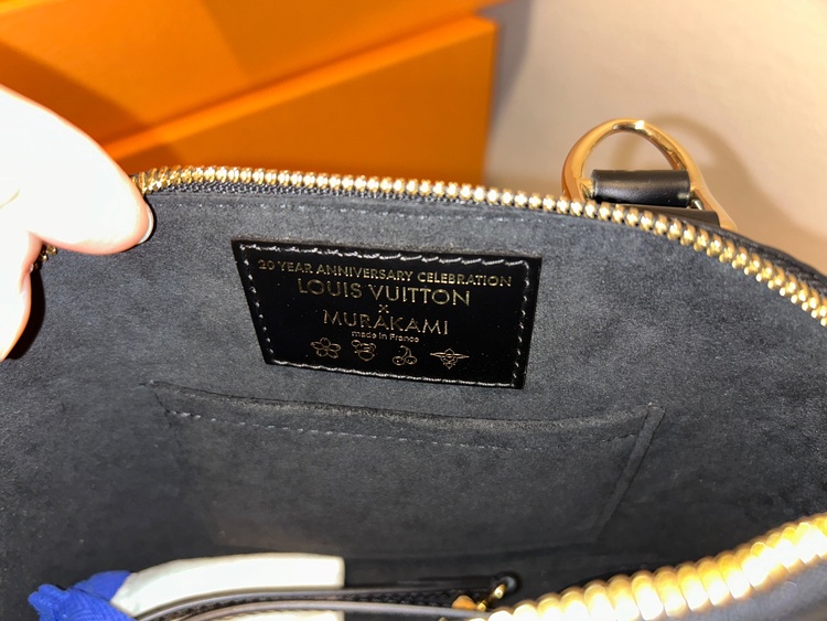 ルイヴィトン アルマ（ブランドバッグ）の商品画像 - 査定依頼日：2026年8月11日 - 最高査定価格：100,000円