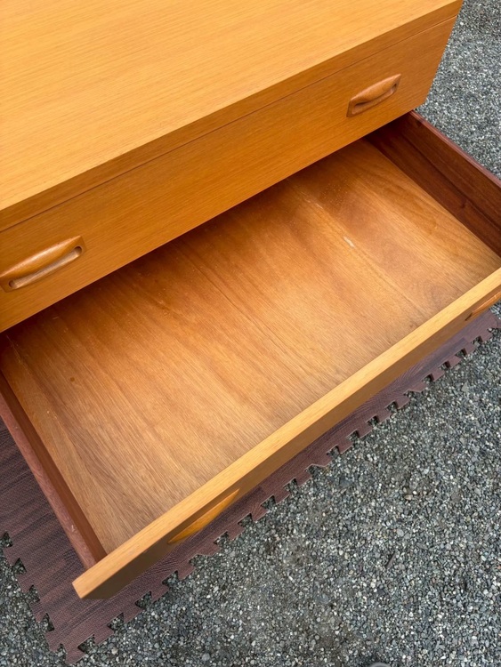 イギリスのG-Plan チェスト（美術品・骨董品）の商品画像 - 査定依頼日：2025年10月15日 - 最高査定価格：15,000円