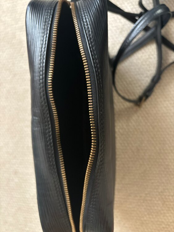 不明（ブランドバッグ）の商品画像 - 査定依頼日：2025年4月29日 - 最高査定価格：18,000円