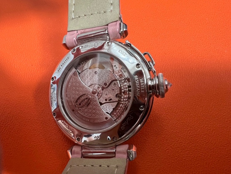 パシャ３８ミリ　ホワイトゴールド（高級時計）の商品画像 - 査定依頼日：2025年10月22日 - 最高査定価格：1,050,000円