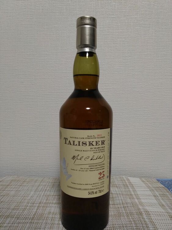 タリスカー25年（お酒）の商品画像 - 査定依頼日：2025年6月18日 - 最高査定価格：75,000円