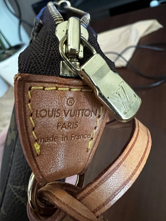 AR1928（ブランドバッグ）の商品画像 - 査定依頼日：2026年1月20日 - 最高査定価格：60,000円